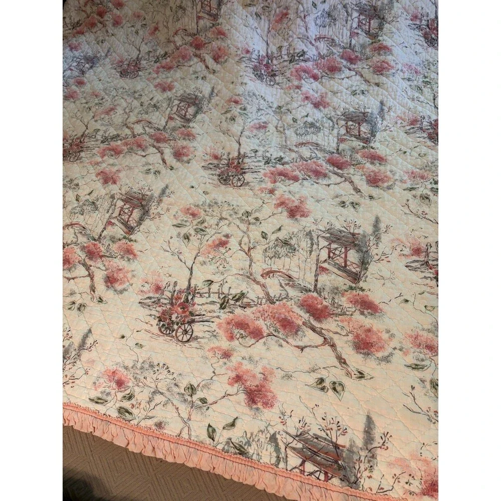 Vtg Pink White Floral Quilted Bedspread Coverlet Cottagecore 75x77” READ Distres